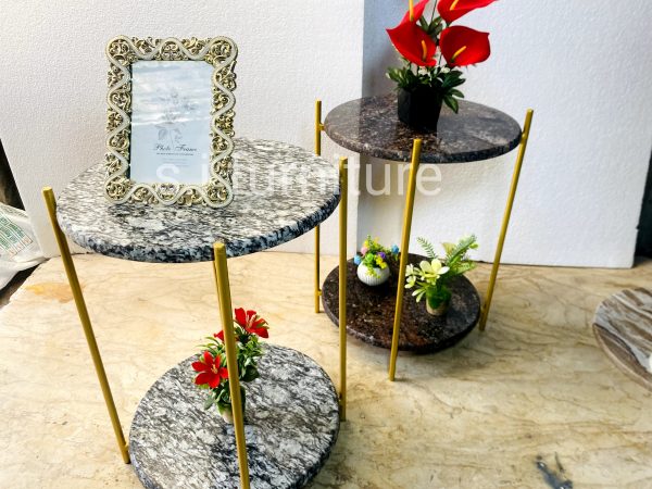 Marble side Table metal frame - Image 2